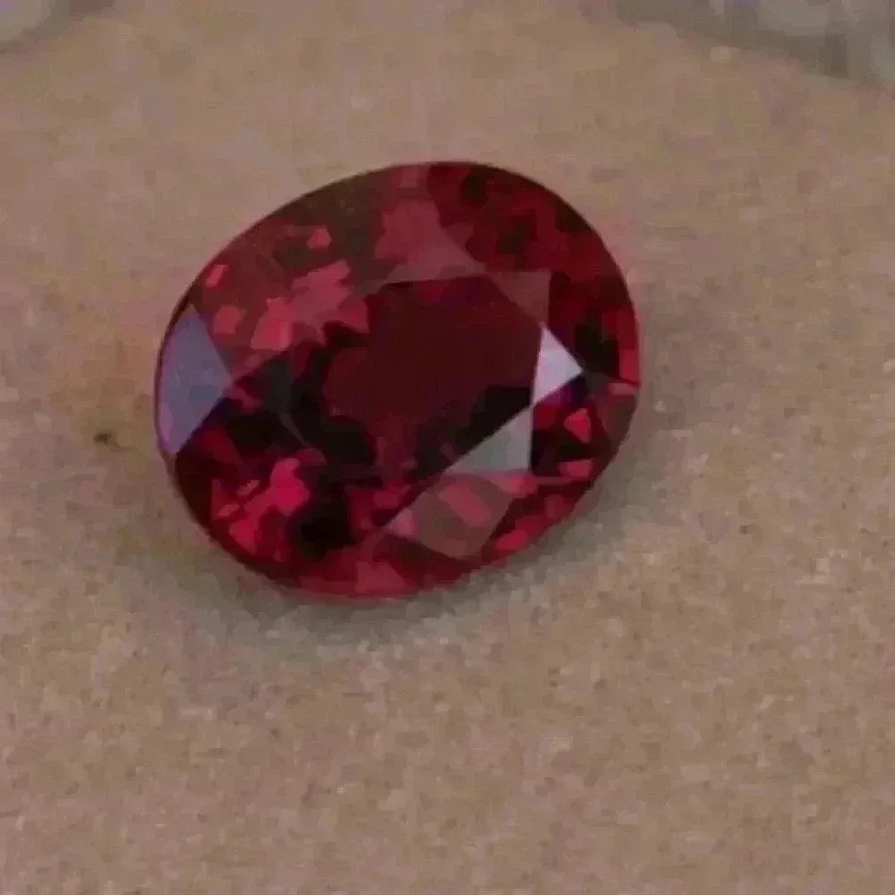 2.90 CT oval spessartite GARNET HIGHEST QUALITY COLOR CHANGE LOOSE UNTREATED